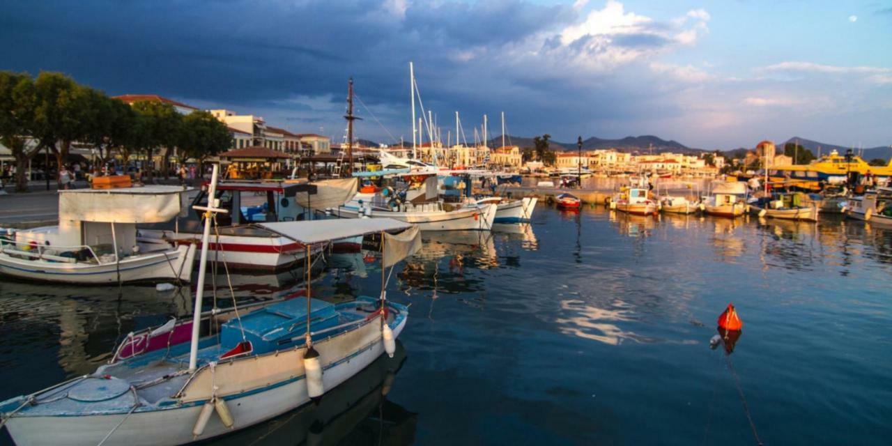 The Roof - Flat Sea View In Aegina Town Daire Dış mekan fotoğraf